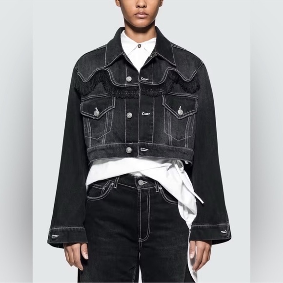Ganni Rienzi Cropped Fringe Denim Jacket Washed
Black Size 36 Small - Picture 2 of 16